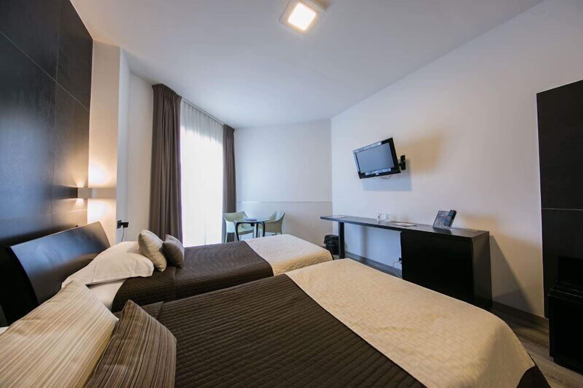 Mediterranea Hotel & Convention Center Salerno Bagian luar foto