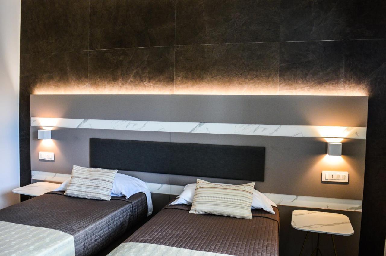 Mediterranea Hotel & Convention Center Salerno Bagian luar foto