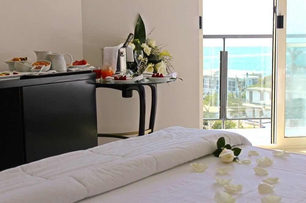 Mediterranea Hotel & Convention Center Salerno Bagian luar foto